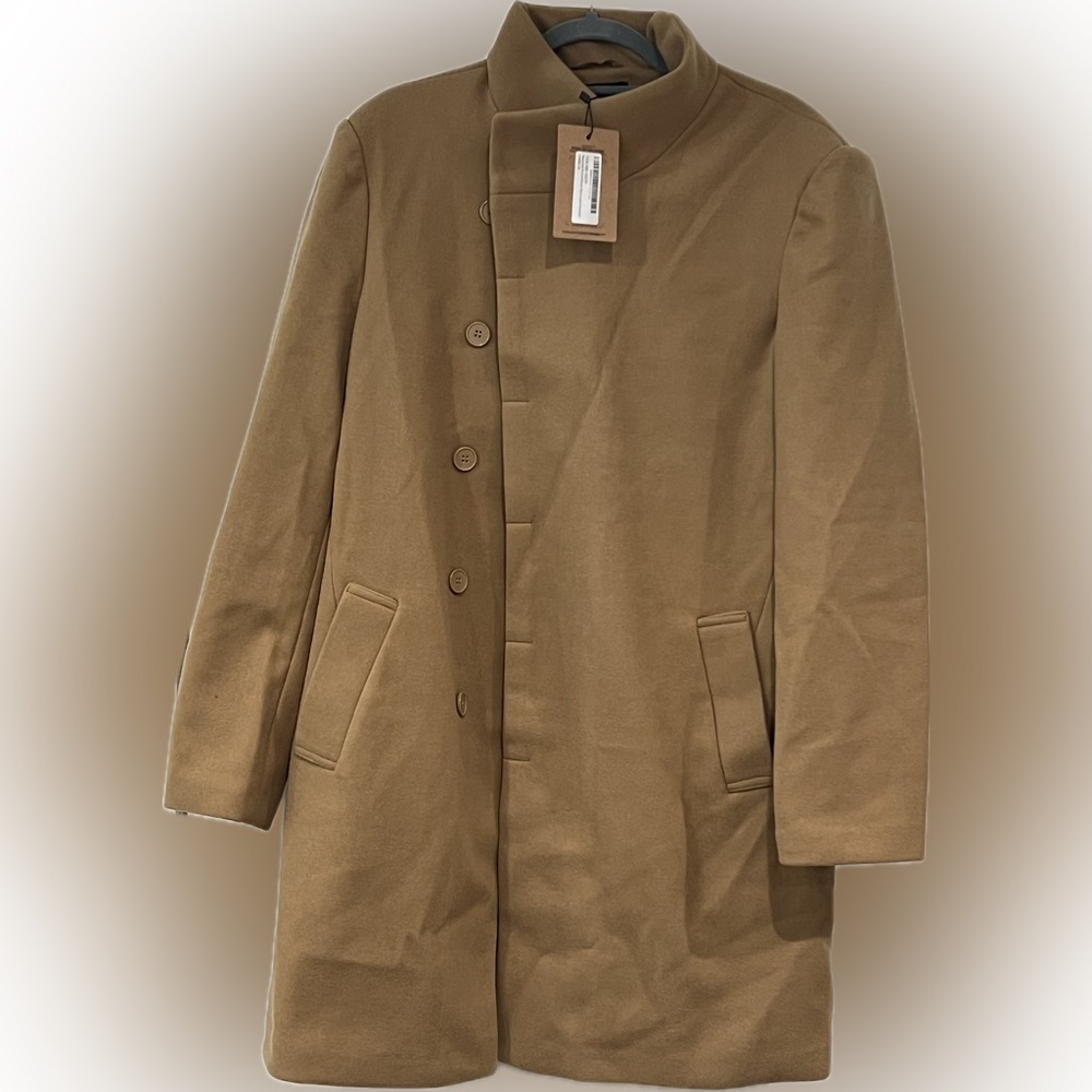 Brand New Funnel Neck Wool Look Men’s Overcoat. Camel size: M